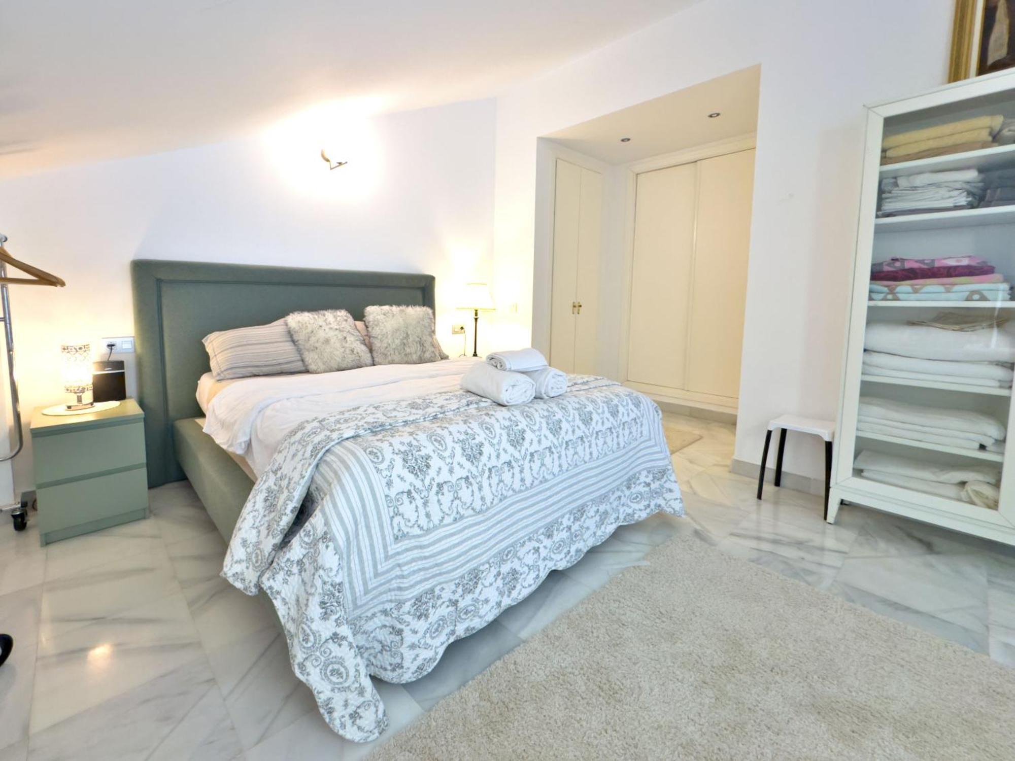 Atico Duplex En Milla De Oro Appartement